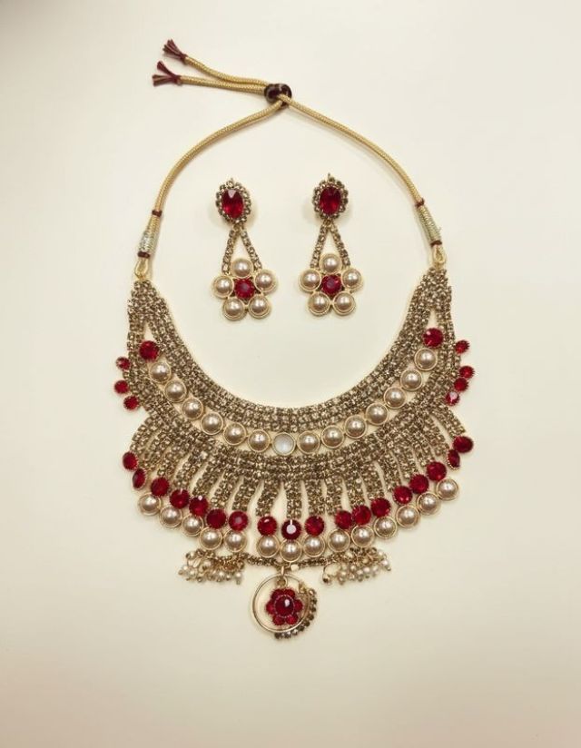 NECKLACE SET